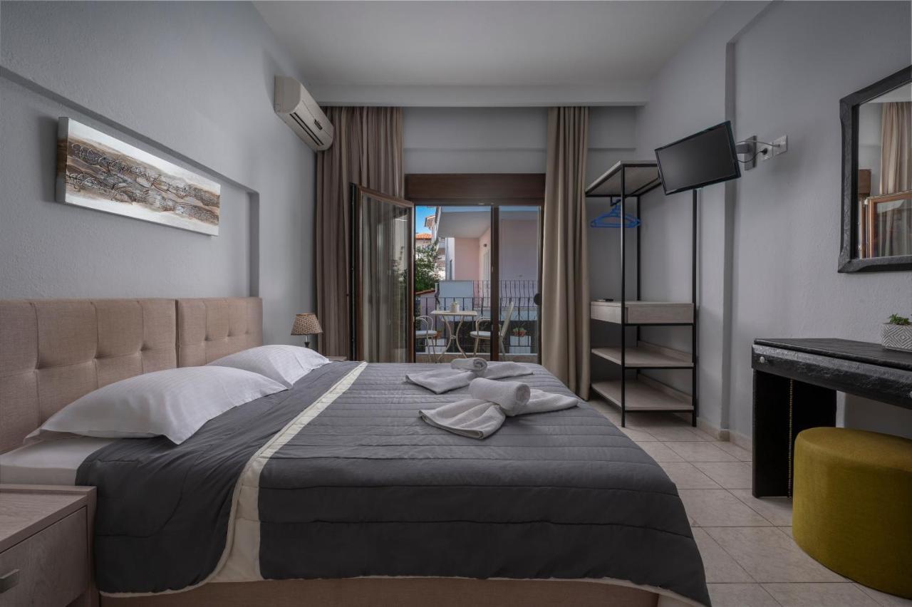 Adonis Hotel Pefkochori Dış mekan fotoğraf